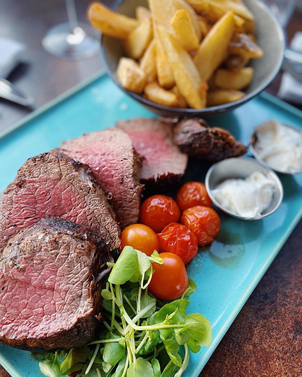 20oz Chateaubriand 😍🙌🏼 the ultimate sharing dish!.
.
.
.
#food #foodies #norwich #norwichfood #norwichfoodies #norwichrestaurants #chateaubriand #rooftopbar #rooftop #rooftopgardensnorwich
