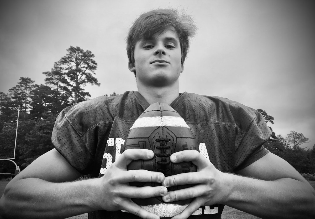 kminnicksports's tweet photo. When he puts on the Seneca football uniform, Adam Klenk transforms into a beast

https://t.co/Wdscovh6TJ

@KlenkAdam @senecafootball @SenecaFamily @SenAthletics @SenNest21_22 @west_jersey @WJFCA2020 @USNavy @Navyfootball @NavyFB https://t.co/dgAdpLNG9z