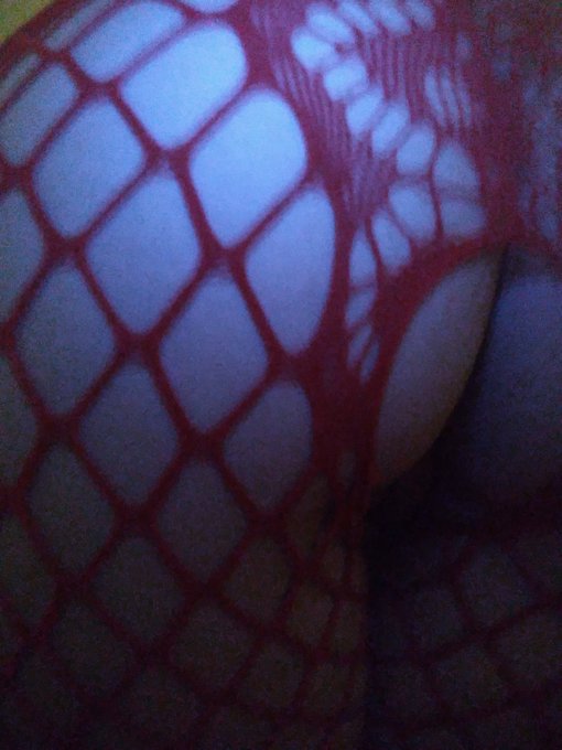 "Gimme the pressure you know I need And if I'm tied up, you take the lead Tell me how you want me I can<a href="/tag/bdsm"class="tags"><span>#bdsm</span></a><a href="/tag/fetish"class="tags"><span>#fetish</span></a><a href="/tag/altporn"class="tags"><span>#altporn</span></a><a href="/tag/kink"class="tags"><span>#kink</span></a><a href="/tag/gothbabe"class="tags"><span>#gothbabe</span></a><a href="/tag/proswitch"class="tags"><span>#proswitch</span></a>