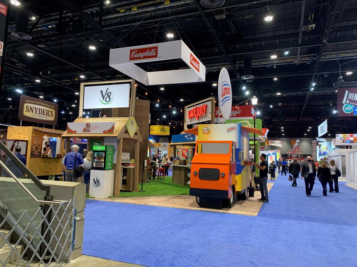ConnectionsHous's tweet photo. We are on-site at NACS Chicago and the energy is amazing! #NACSShow #WeGotThis https://t.co/bbAe6f5kiI