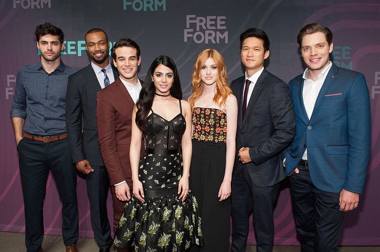 sophie_hemon's tweet photo. Good night ! 🌙😘 #Shadowfan #SaveShadowhunters #Shadowhunters https://t.co/G2yycbtYUA
