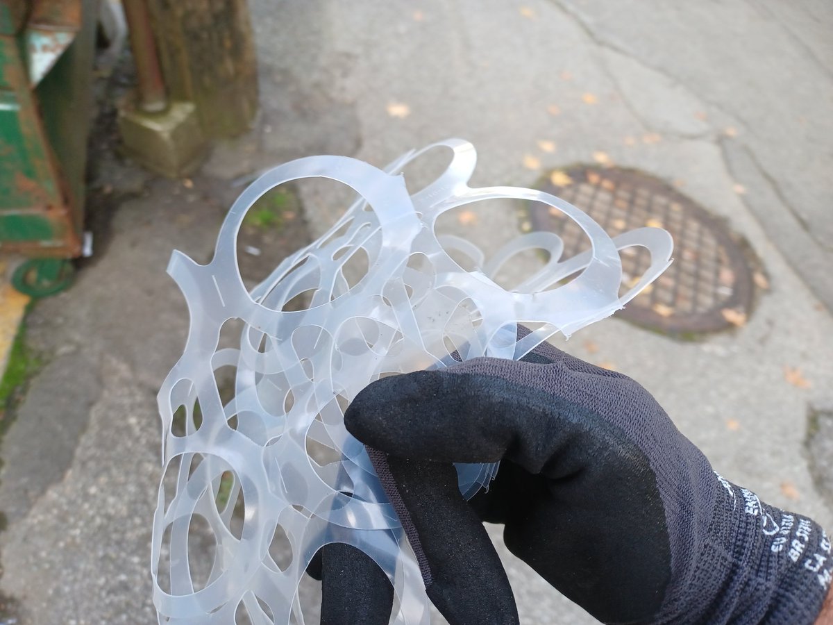 sqwabb's tweet photo. Binning many un-cut plastic drink container rings this AM! Please cut the rings before disposing, to protect urban critters, such as birds &amp; squirrels, from getting stuck in the rings, with potentially lethal results. Also #Vancouver/#BritishColumbia/#Canada should ban the rings! https://t.co/7i0o3vQNYO