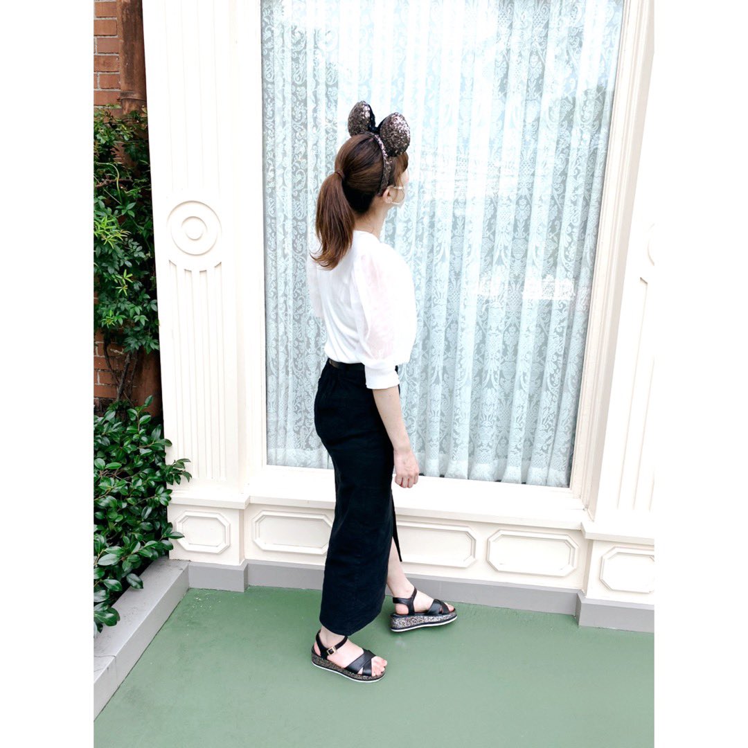 Erena_o0's tweet photo. インスタ更新しました🙆🏼‍♀️
フォローお願い致します🤍

https://t.co/6mhH1YbVSN

夢(ディズニー)と現実(CoDモバイル)が好きっておかしいですかね🥺？(笑)

#ディズニー #ディズニーシー #Disney #cod  #COD  #codモバイル #CoDモバイル #CODモバイル女子 #CoDMobile好きと繋がりたい #CODモバイル女子 https://t.co/Tq2VeSDx9m