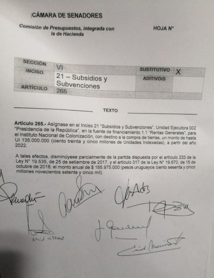 Alianza738's tweet photo. Este es el artículo que le da 15 millones de dólares para compra de tierras, no es una partida que se vaya a asignar anualmente como pueden ver en la redacción. Son solo 15 millones una vez  contra los 28 o 30 millones anuales que recibía el INC por las leyes. (Ing. G. Guarino). https://t.co/KxzyP2cAh3
