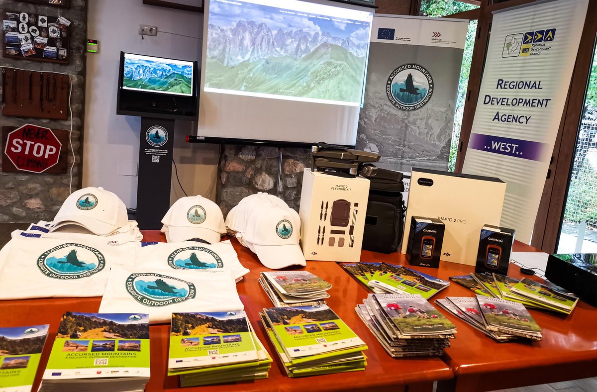 PejaTourism's tweet photo. Moments, from presentation of the activities and results for "Accursed Mountains - Exquisite Outdoor Destination" cross border project between #Kosova and #Montenegro financed by EU 🥇
°
@VisitPeja #crossborderproject #mountaintourism #adventuretourism #hikingadventures https://t.co/nBPwb3JzAn
