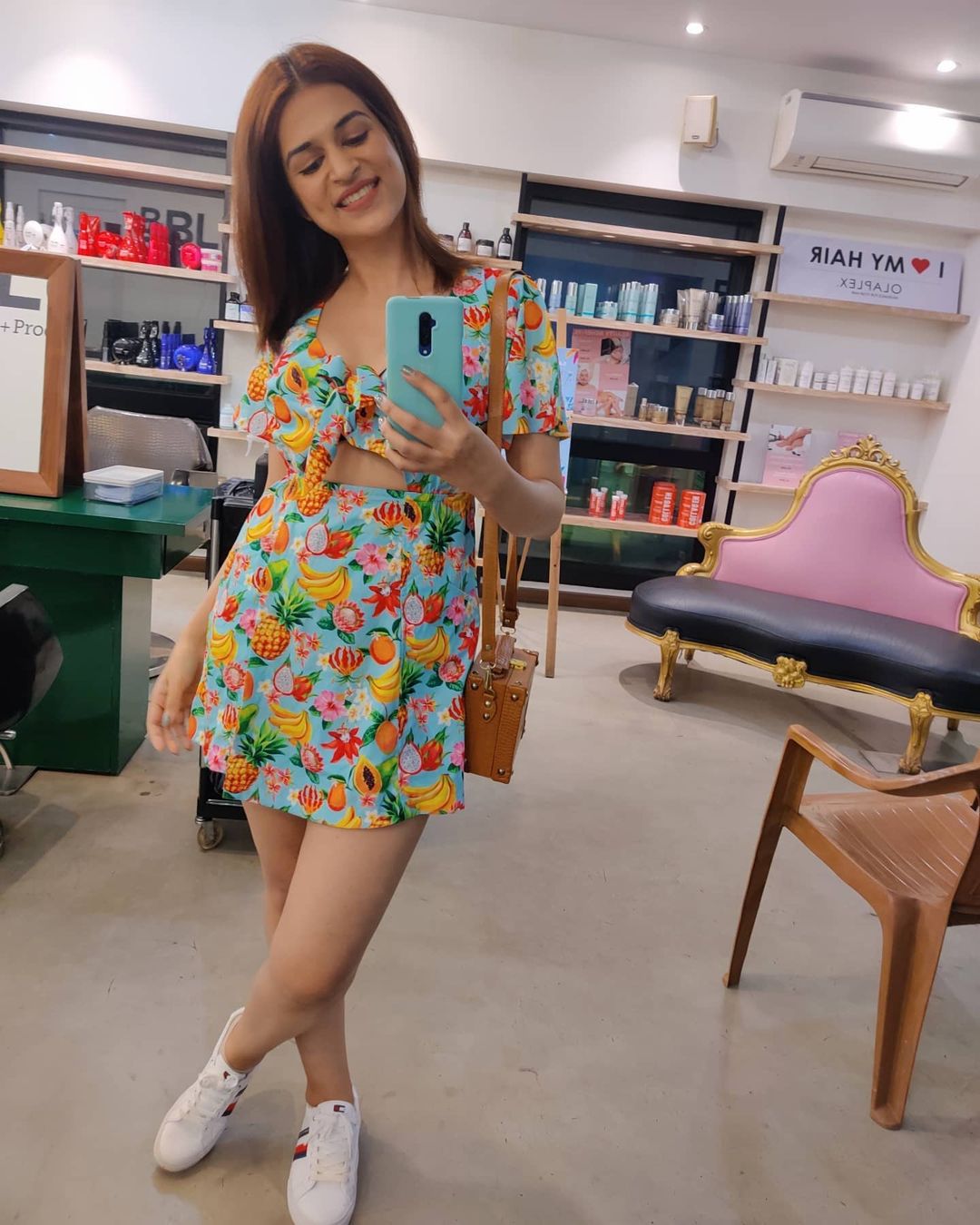 FBHBWUtVUAQf22s?format=jpg&name=large