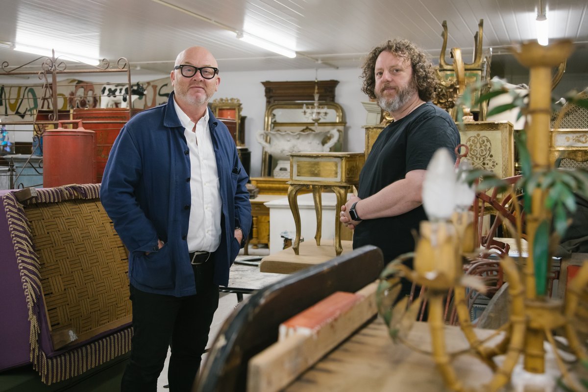 Salvage Hunters is on the hunt for locations for an upcoming episode in the North West of England. There is no place the Salvage Hunters team won’t visit from factories to fairgrounds. So if you fit the bill or know, then we want to hear from you!#salvagehunters