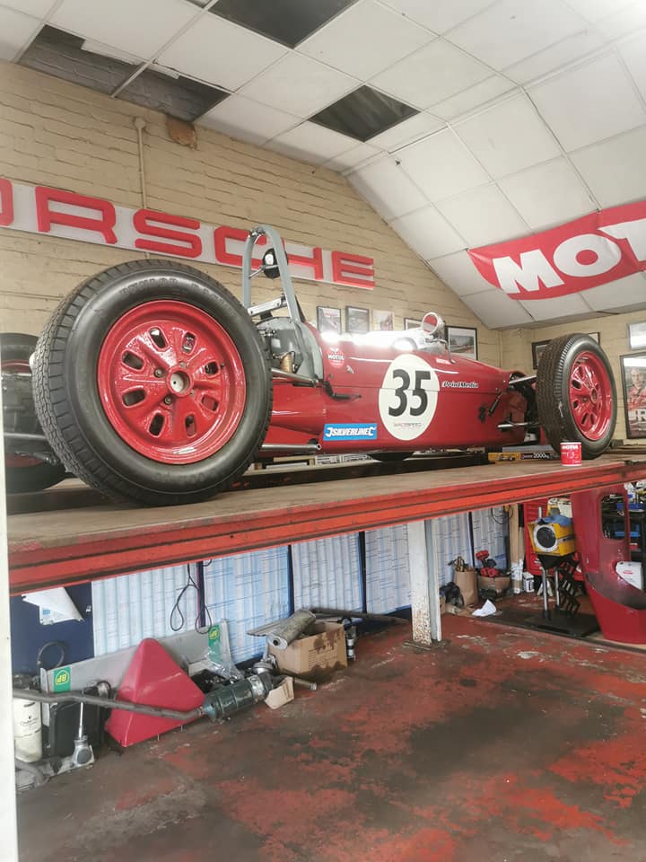 acespeed72's tweet photo. Envoy out and on flat prep ramp... Motul products are being used and Jaffa Cakes a plenty... Team sorted today so really looking forward to the 78MM at Goodwood... Goodwood Road &amp; Racing Witham Motorsport Motul Abingdon King Dick Tools Jaffa Cakes https://t.co/IJmC8ciMO9
