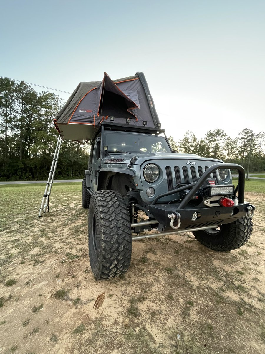 jkxynot's tweet photo. Finally had time to put my tent on !! #roofnest #jeepmafia #overlandjeep https://t.co/8x8PKdo99h