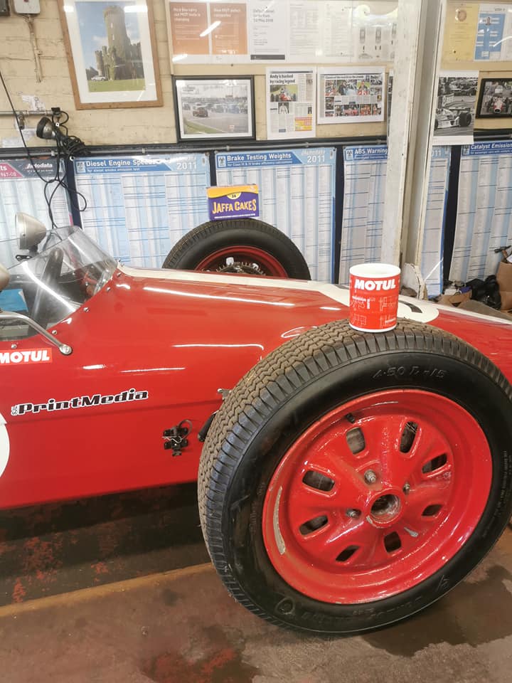 acespeed72's tweet photo. nvoy out and on flat prep ramp... Motul products are being used and Jaffa Cakes a plenty... Team sorted today so really looking forward to the 78MM at Goodwood... Goodwood Road &amp; Racing Witham Motorsport Motul Abingdon King Dick Tools Jaffa Cakes https://t.co/DmUp6mwoUD