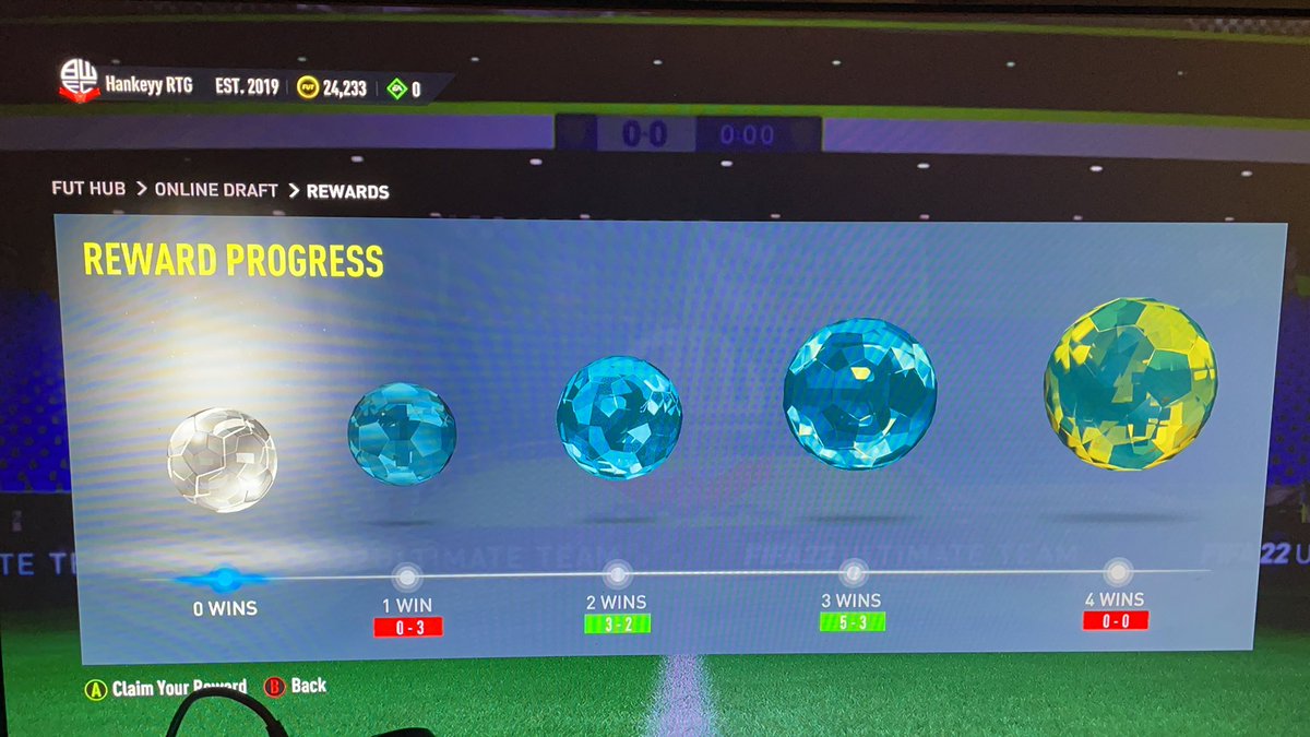 HankeyyLaa's tweet photo. Draft on PC is such a joke @EASPORTSFIFA @EAHelp fix your game!! https://t.co/gFWzMkfuwJ