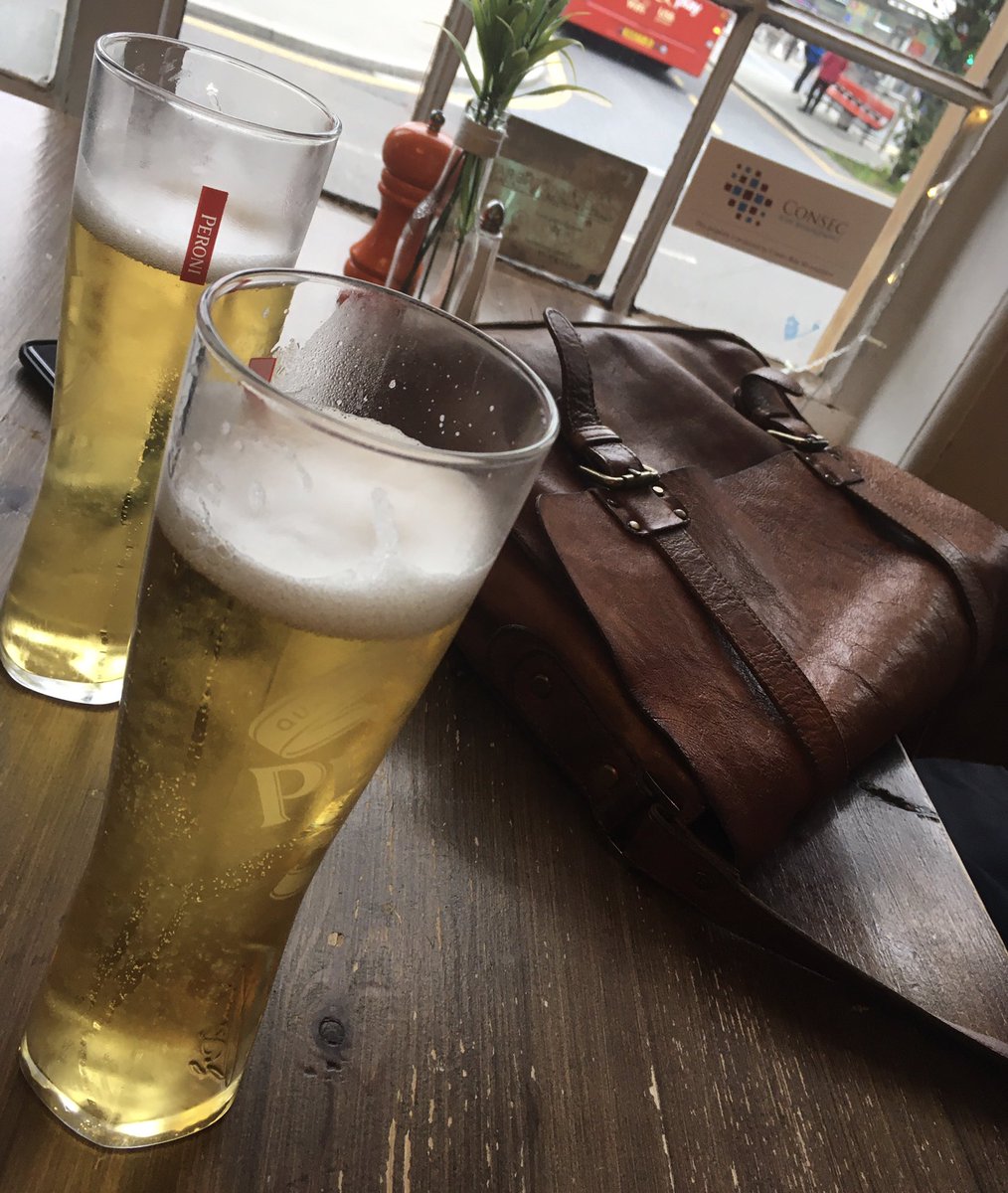 asifamhp's tweet photo. Ur man Arden @Thalamos_ is a top man. But appears to have problems with πs ππ€£ #AMHPtrip #AMHPadventure
*He does have a v posh #manbag βοΈ https://t.co/cGS1hb2vjY