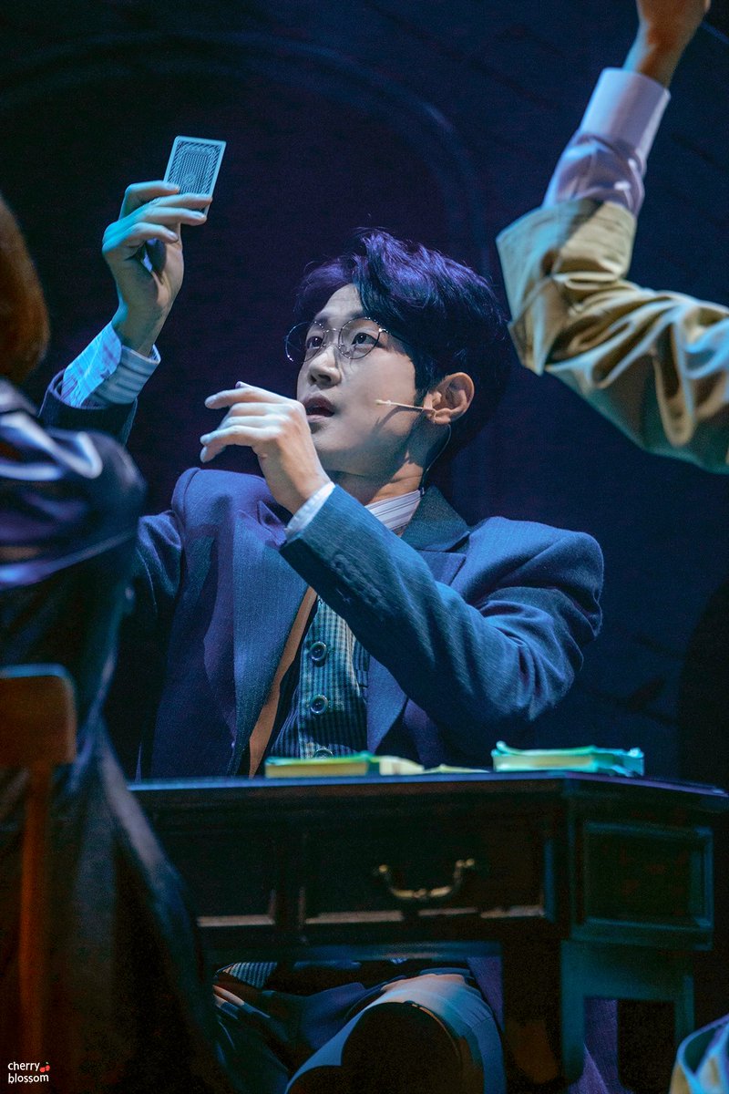 cherish__1011's tweet photo. 211007 뮤지컬 #미인 스페셜커튼콜  <꽁초>
강산｜ #박영수

✨ 
(수정 사항이 있어 재업로드합니다 ^_ㅠ) https://t.co/Bj1WvtUnaO