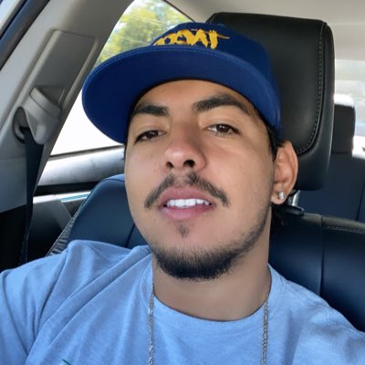 Chewy53Gonzalez's tweet photo. #NewProfilePic https://t.co/5bVSKc0I1h