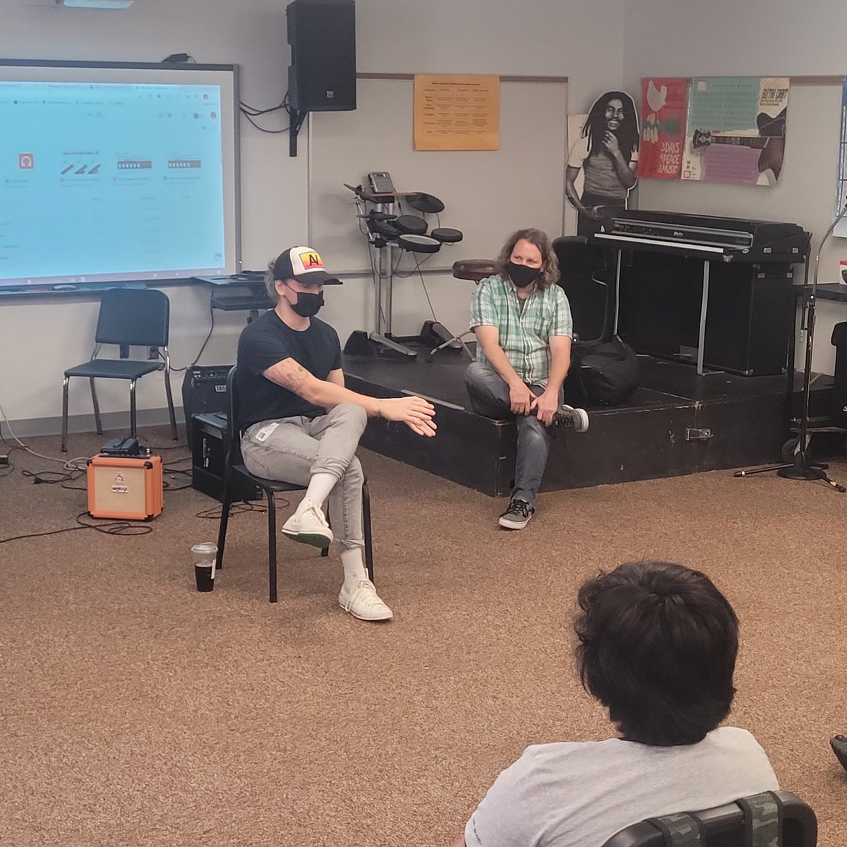 ApexArts_aacps's tweet photo. 2016 PVA Guitar graduate Will Guild stopped by to speak to current PVA Music students while on tour with his band from Los Angeles. Will was one of the original PVA music students in 2012. @BHSAACPS #wearepva #pvaproud #pvaalum https://t.co/TAS1Vp53ws