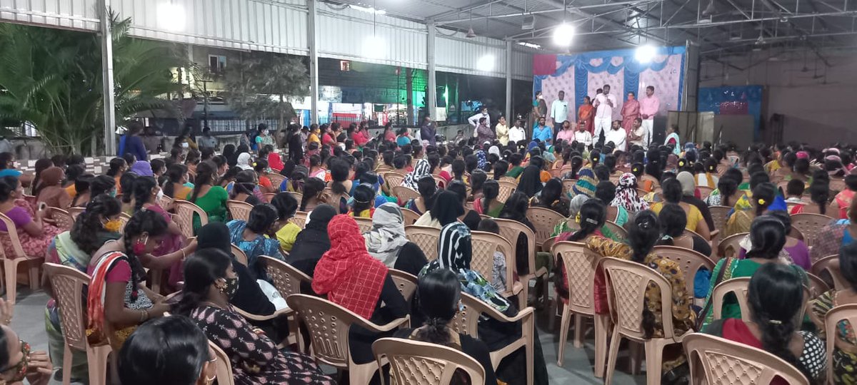 Babafasiuddin's tweet photo. బొరబండ డివిజన్ లో అక్టోబర్ 9న జరగనున్న బతుకమ్మ పండుగ సంబరాలకు సంబంధించి డివిజన్ అక్క చెల్లెమ్మలతో బతుకమ్మ పండుగ సన్నాహాక సమావేశం. https://t.co/dVclcQ2WVM
