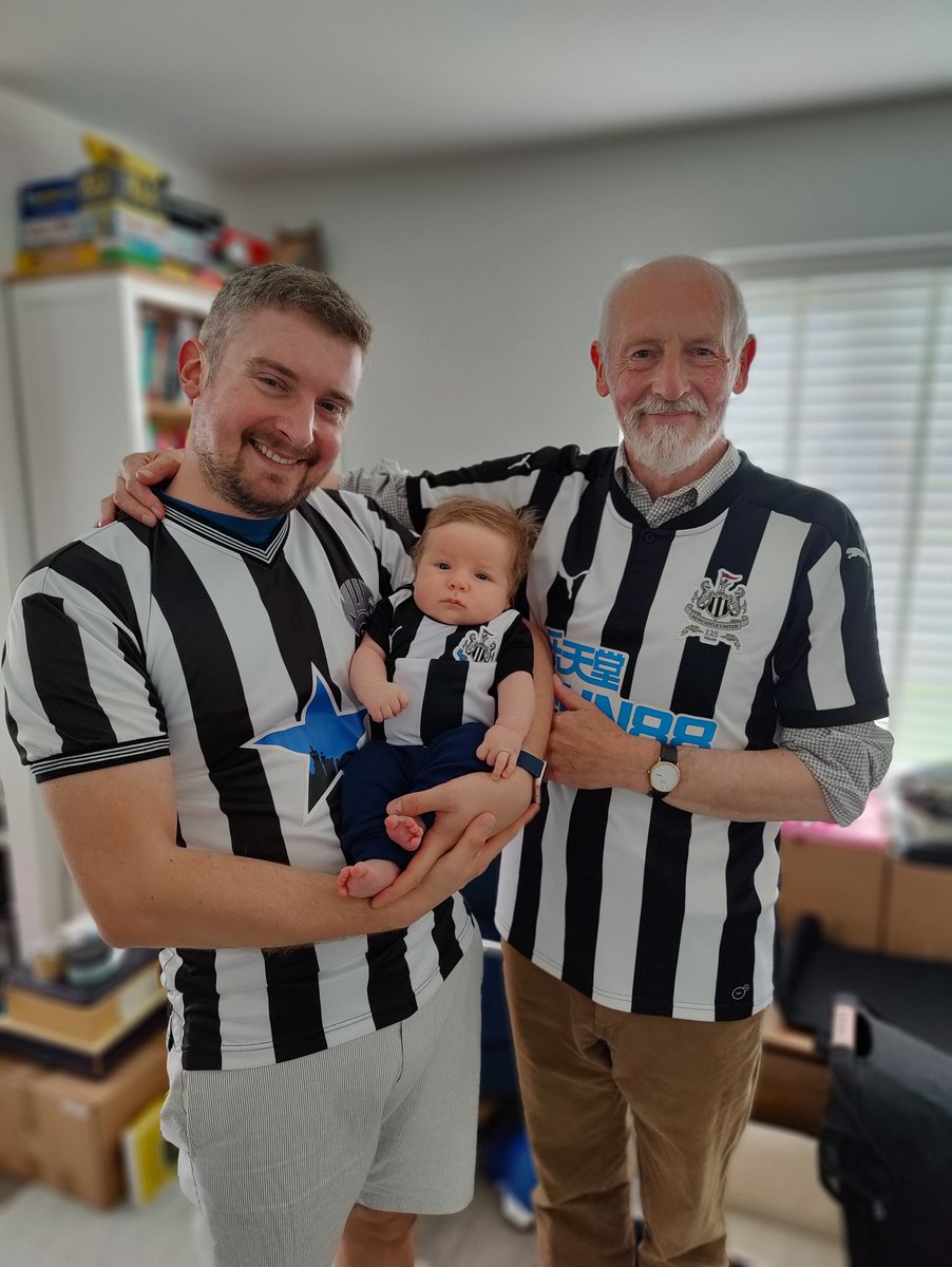 When my husband said he wanted our little boy to be a Newcastle United fan, I thought we were consigning him to a lifetime of football misery.

But today he's dancing our 11 week old round the living room to Local Hero.

Good riddance Mike Ashley 😁😁😁

#NUFC #NUFCTakeover