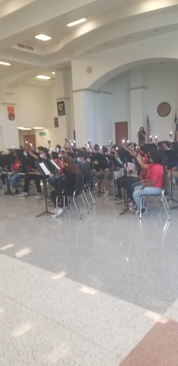 Davis High School Choir tweet media