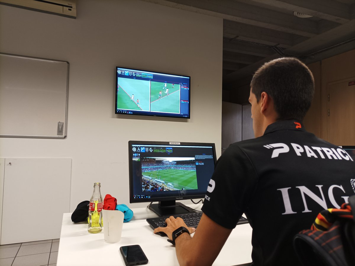 DELTACASTSPORT's tweet photo. JPL &amp; 3D Virtual Offside Line #vol / #VAR operators >>training on the run<< #ProLeague https://t.co/y5sQGbE42w