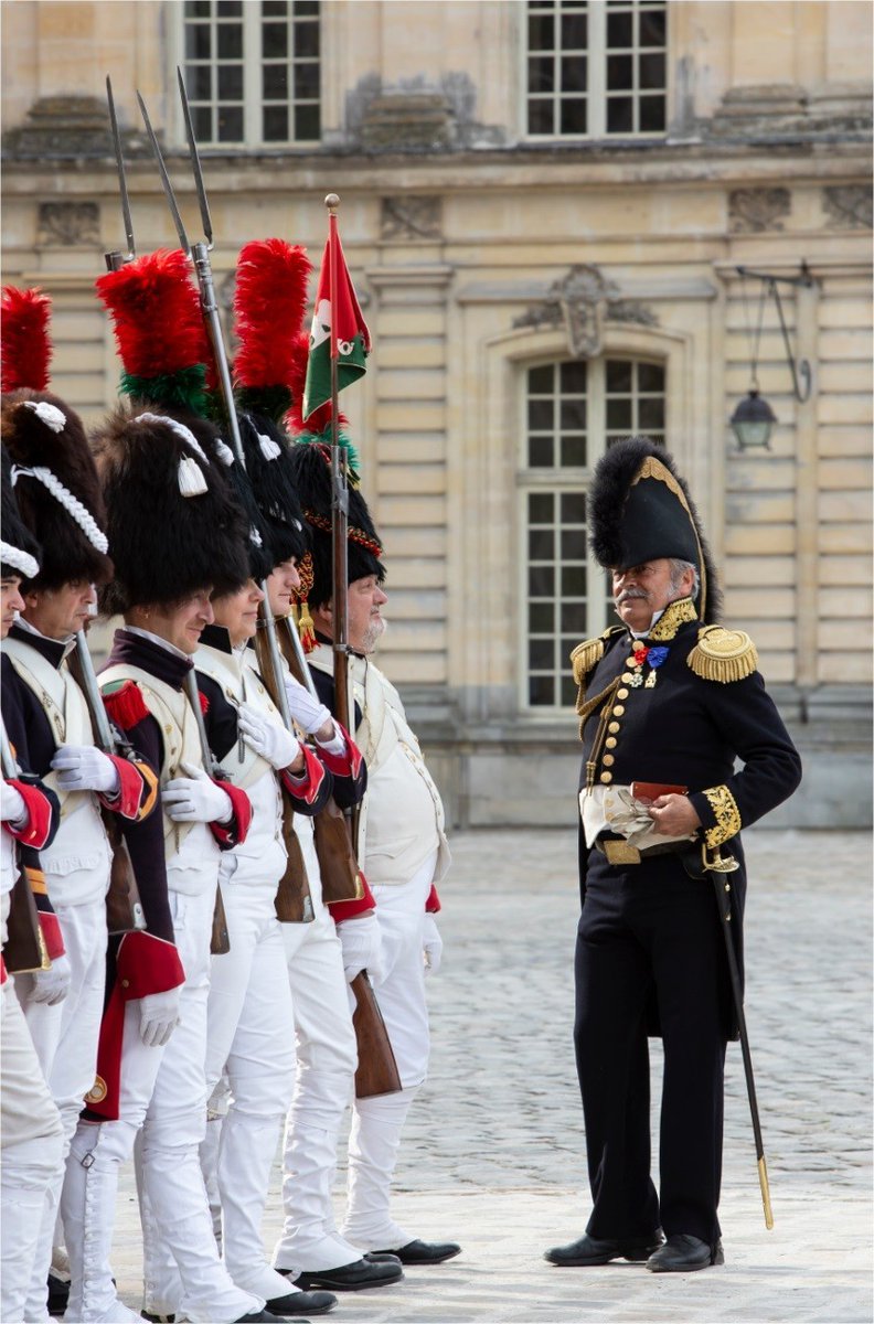CFontainebleau's tweet photo. 🔴 𝟭𝟲 𝗘𝗧 𝟭𝟳 𝗢𝗖𝗧𝗢𝗕𝗥𝗘 | Un grand week-end de reconstitutions historiques se prépare à #Fontainebleau ! 

✅ Vous avez rendez-vous avec l'histoire ! Les 16 et 17 octobre, vivez une journée en immersion sous le Premier Empire... #Napoleon
🌐 https://t.co/CfbD3KVvkQ https://t.co/kDvDjuzW9g