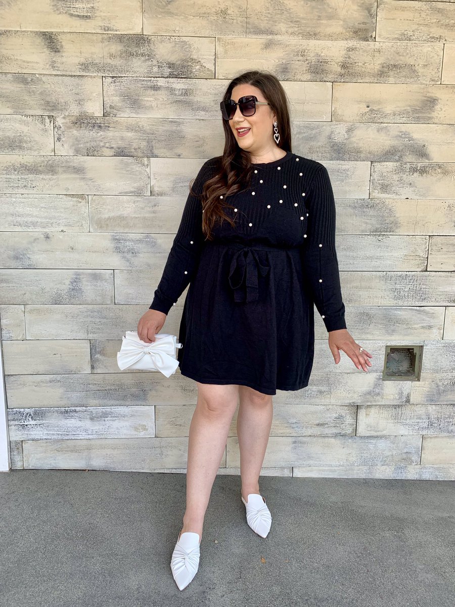 StylingCurves's tweet photo. Sweater game activated for fall #sweaterdress #curvyinfluncer #plussizeinfluencer Follow me on #LTK (link in my bio) for #plussizefashion #plussizestyle #psstyle #psfashion #curvemodel #fullfiguredmodel #ltkcurves #sheinplussize https://t.co/zEsJ79lZqW