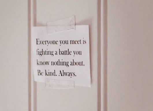 Kind английский. Be kind перевод. скам нура цитата. Everyone you meet is fighting a battle you know nothing about. Be kind wallpaper.