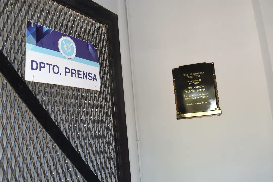 #CRC | Desde hoy el Departamento de Prensa de la institución lleva el nombre de José Antonio 'Pocholo' Barreto 🙌👻

¡Gracias a todos los que nos acompañaron en este emotivo acto!

#Institucional