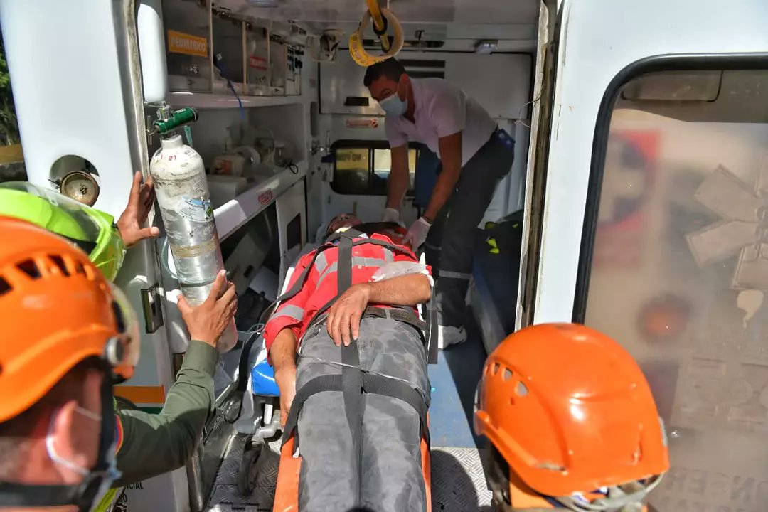 Con la participación de 23 municipios, el Cesar se sumó al #SimulacroNacional de Respuesta a Emergencias. En el marco de ese ejercicio, en Manaure se evaluó la capacidad de reacción de los socorristas teniendo como ejemplo el rescate de 4 personas atrapadas dentro de un carro.