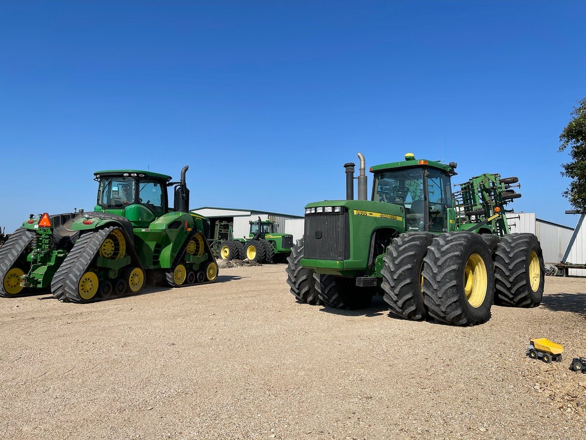 DerekKahlig's tweet photo. Too much iron on the yard, time to get to work https://t.co/Gsx6sYmD5f
