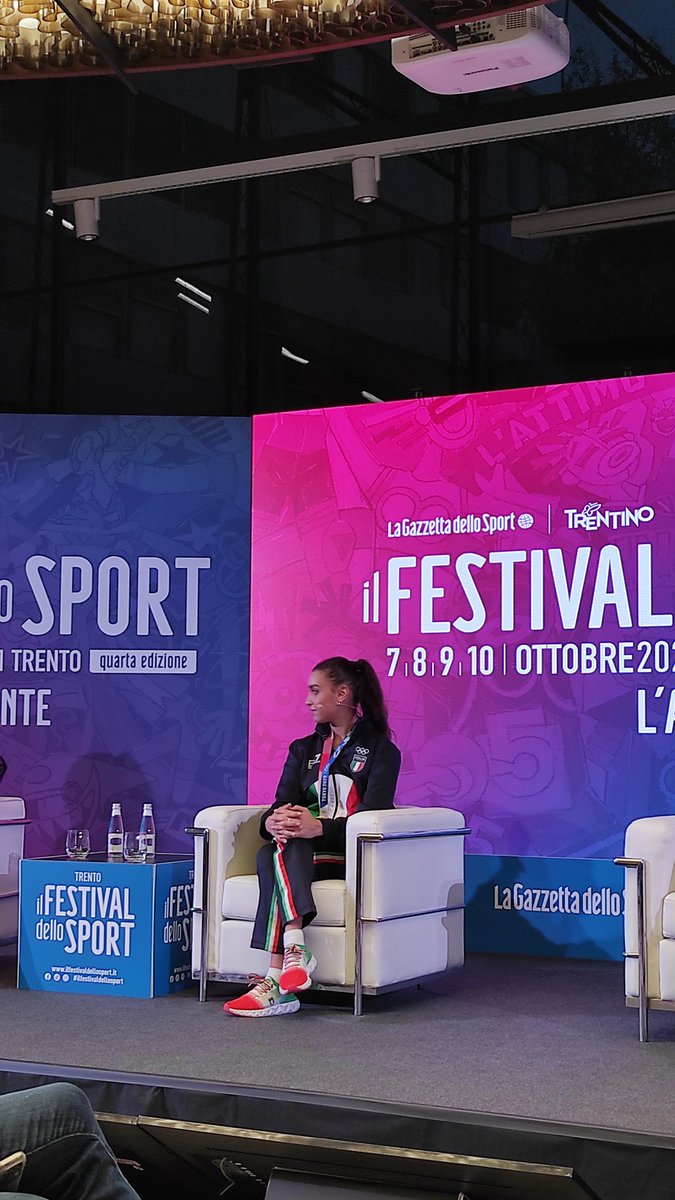 FASTWEB's tweet photo. "Volevamo finire la nostra Olimpiade dando il nostro meglio, e così è stato." @farfalleazzurre #ilfestivaldellosport #nexxtgeneration https://t.co/OSWKwCdx3N