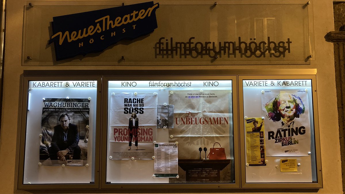 Selten war ein Titel für einen Kabarettabend passender: Heute abend im Neuen Theater Höchst bei Stefan Waghubinger. Fast 18 Monate nach dem eigentlichen Termin nun endlich heute! Live und in echt.
