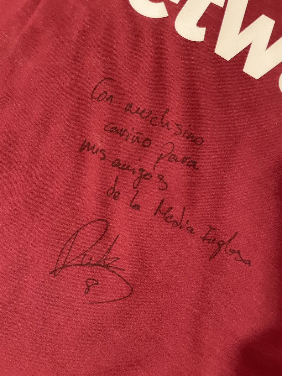 La Media Inglesa tweet media