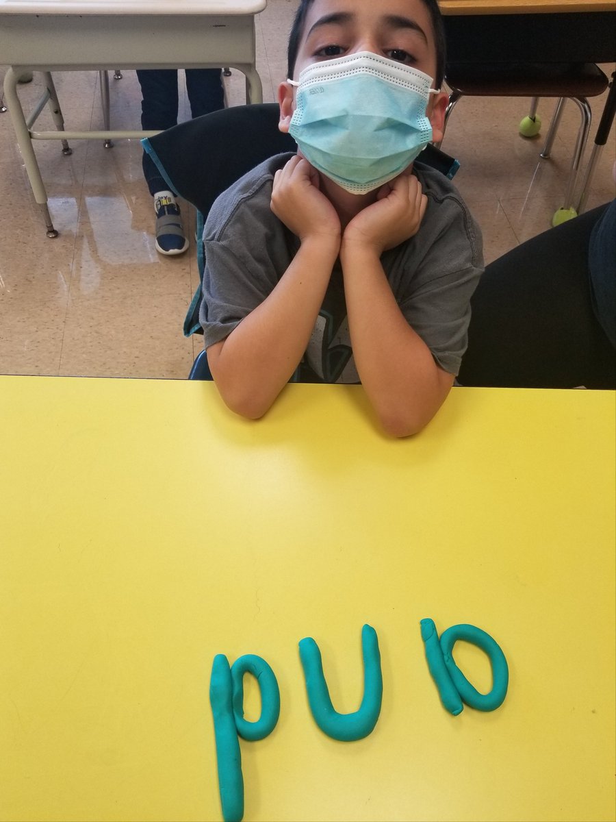 MrsChardoussin's tweet photo. Trick word practice with different classroom tools-stamps, sand &amp; playdoh! @CopperHillES https://t.co/8nHVPxmFXV