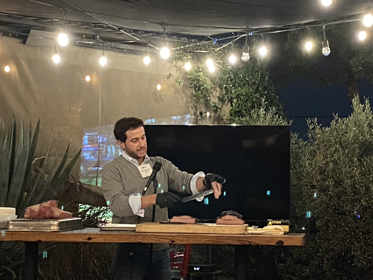 TreehouseHires's tweet image. A cut above! 🥩
So neat to see our good friend Daniel Weinstock in action last night. @uclaanderson @mapleblockmeat 
#WWW #WorldwideWelcomeWeek #WhyAnderson