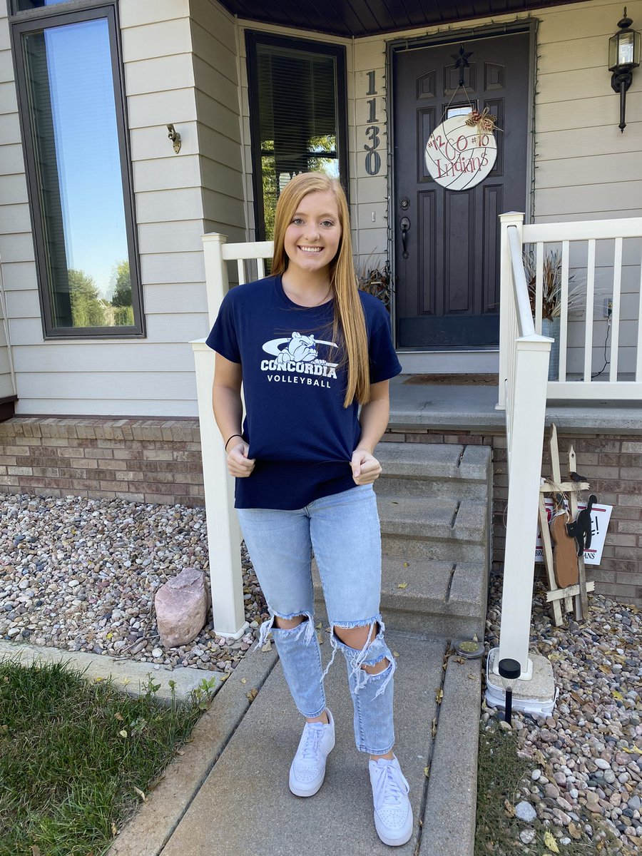 I am very blessed and excited to announce that I will be furthering my academic and volleyball career at Concordia University! A big thank you to my family, coaches and teammates. And to everyone else that supported me along the way! Go Bulldogs!💙<a href="/cunevolleyball/">Concordia Bulldogs Volleyball</a> <a href="/Skylar_Morris15/">Coach Morris</a>