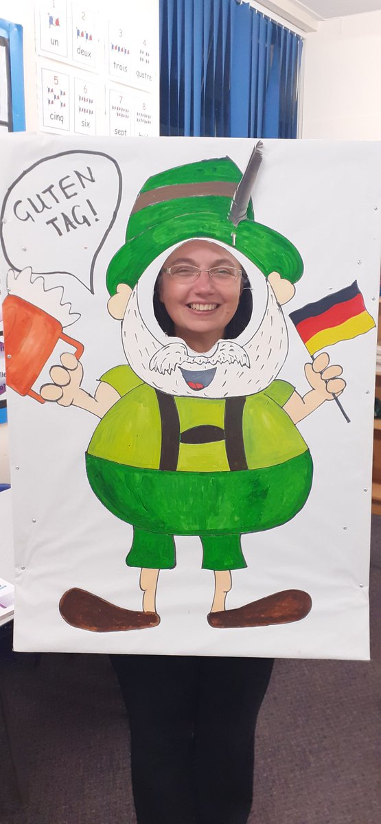 SJN_MFL's tweet photo. Lots of fun at Y6 Open Evening!! https://t.co/geYWjJgLD5