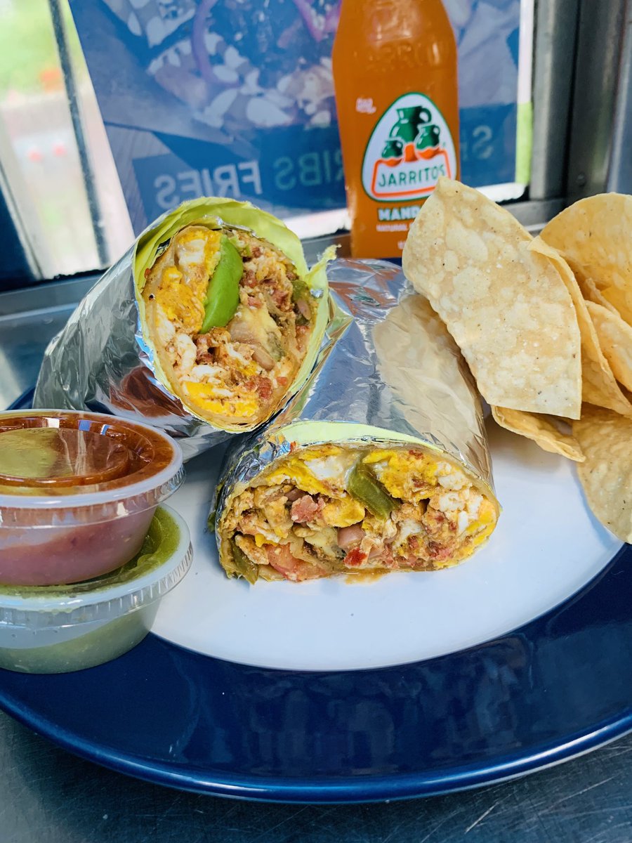 Chorizó breakfast burrito ✌️