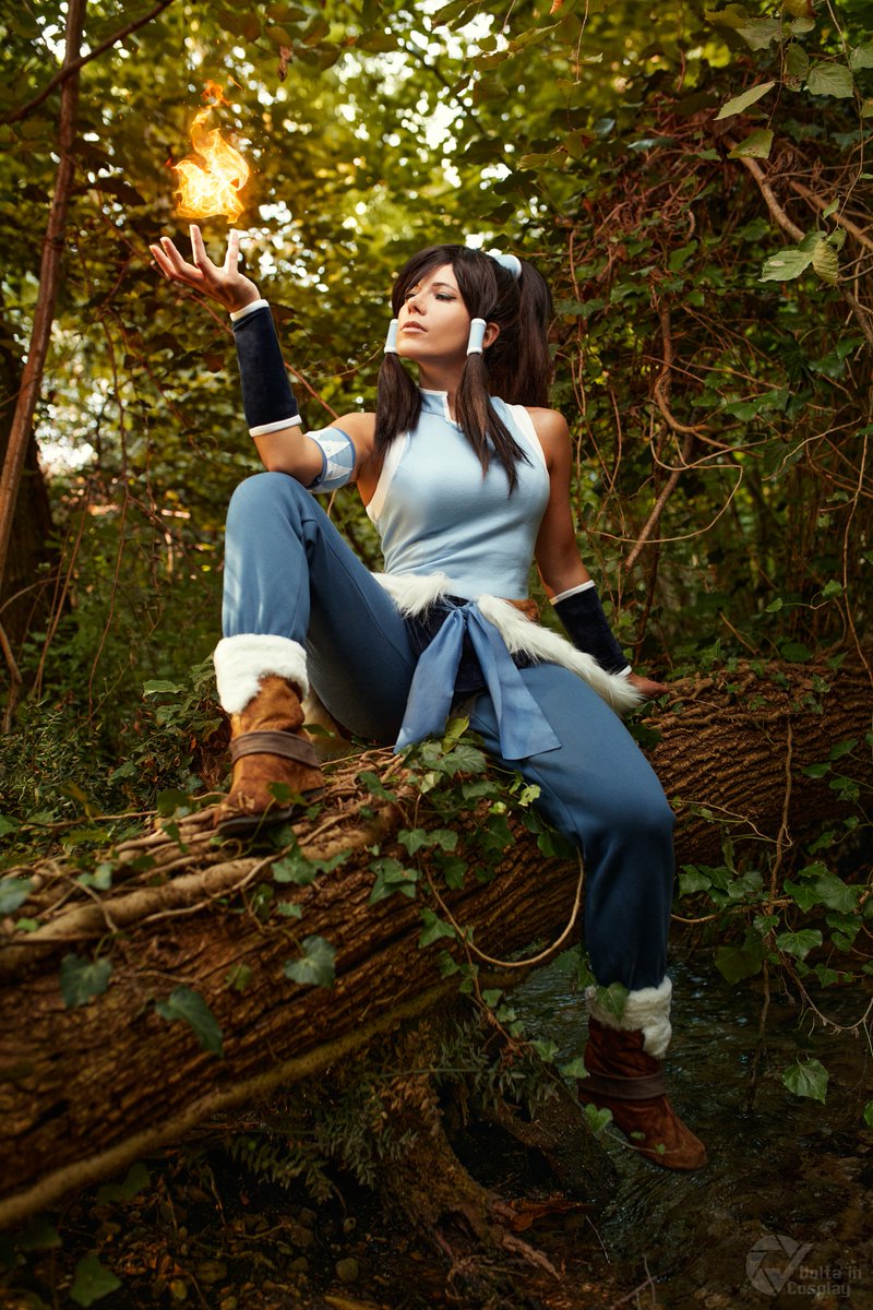 Today I want to show your this awesome Korra by @MiciaGlo 🔥 #cosplay @in_v...