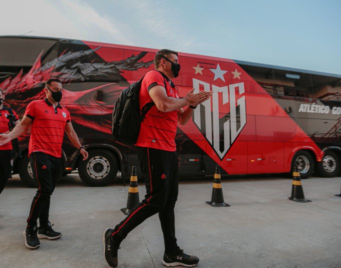 O Dragão chegou nesta sexta ao Rio de Janeiro para o duelo no Maracanã. Foto: Atlético-GO (Twitter)