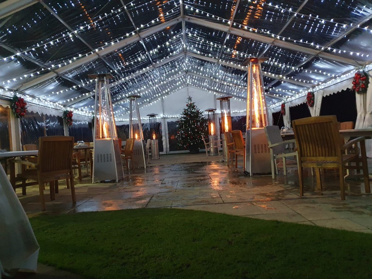 🎃🎆The days might be getting shorter but the list of parties we want to have, and people we want to see, is only getting longer. 🎄❄️
Visit our latest blog about beating the chill this winter with party marquee hire. bit.ly/3Bn1N8K
#winter #cosy #heating #marqueehire
