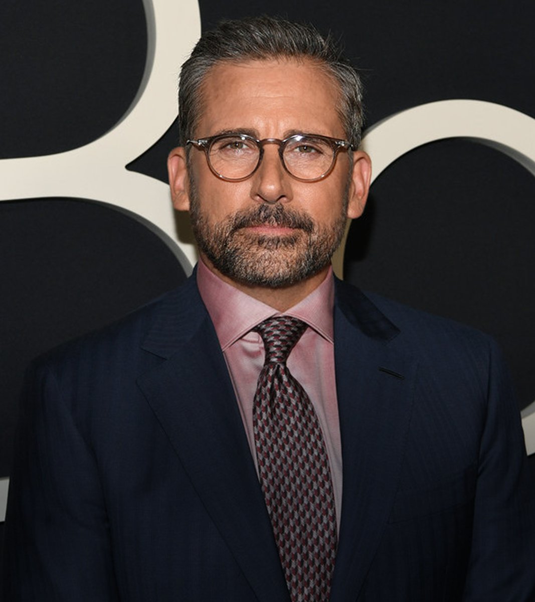 FXNetworks's tweet photo. A psychotherapist held prisoner by a serial killer with an unusual request: curb his homicidal urges. The Patient, starring Steve Carell and from the minds of Joel Fields and Joe Weisberg (The Americans), is coming soon. https://t.co/PVH6G1FnX0