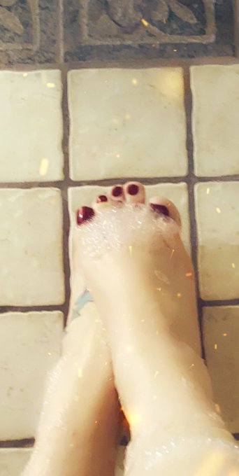 Do you want to pay for my bi weekly pedicure???  You will get daily pics of my feet for the two weeks<a href="/tag/bbw"class="tags"><span>#bbw</span></a><a href="/tag/goth"class="tags"><span>#goth</span></a><a href="/tag/cammodel"class="tags"><span>#cammodel</span></a><a href="/tag/milf"class="tags"><span>#milf</span></a><a href="/tag/mfc"class="tags"><span>#mfc</span></a>
