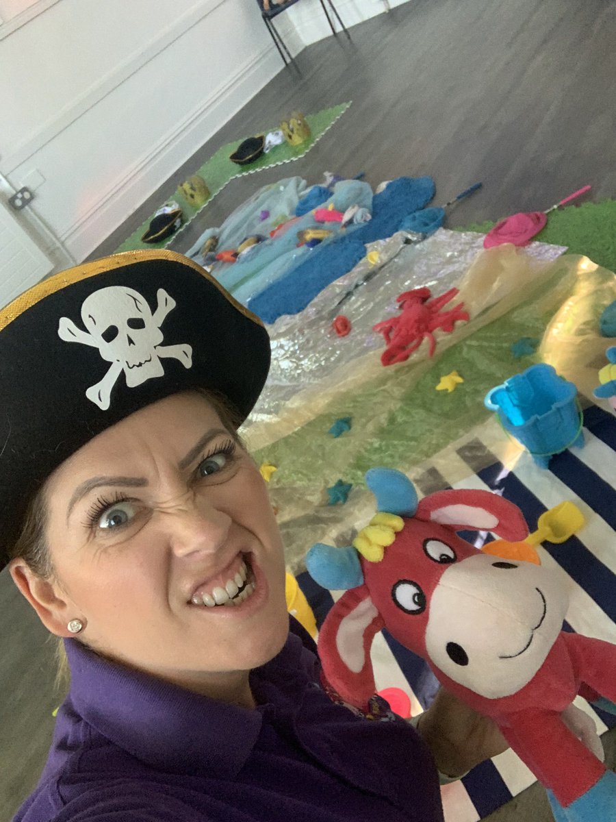 MooDronfield's tweet photo. 🎵 watch out, watch out, the pirates are about 🎵🏴‍☠️ #moosicalfun #moomusicchesterfields18s20s21 #singdanceplay #imagination #learningthroughplay #pirates https://t.co/pVwDZ3pHEi