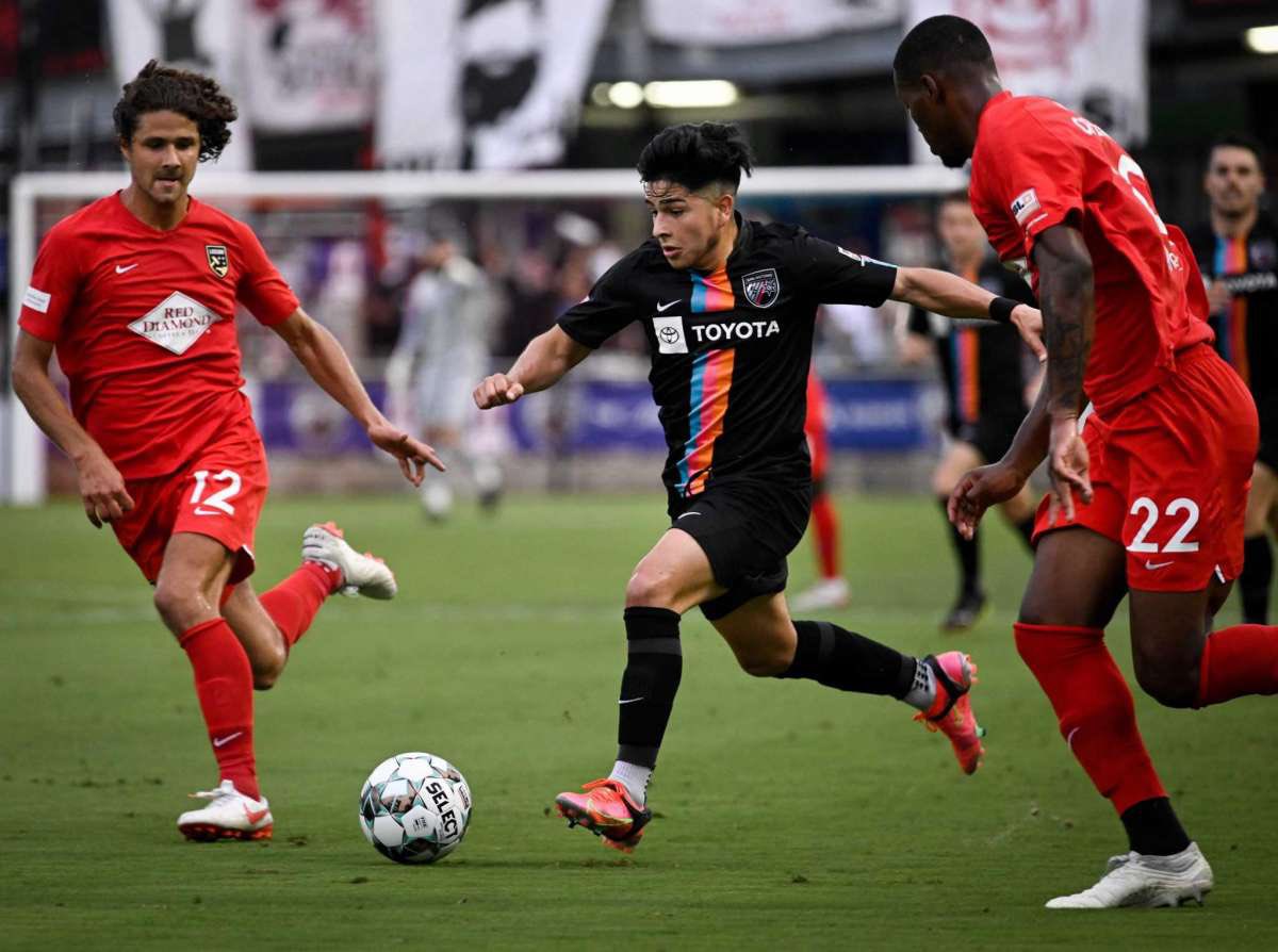 Some <a href="/SanAntonioFC/">San Antonio FC</a> players near the top in <a href="/USLChampionship/">USL Championship</a> statistical leaders as of this morning:

- <a href="/cam__lindley/">Cam</a> 4th in chances created (55)
- <a href="/mattcardone/">Matthew Cardone</a> 3rd in saves (82)
- <a href="/JoseGallegos_17/">Jose Gallegos</a> 1st in successful dribbles (82)