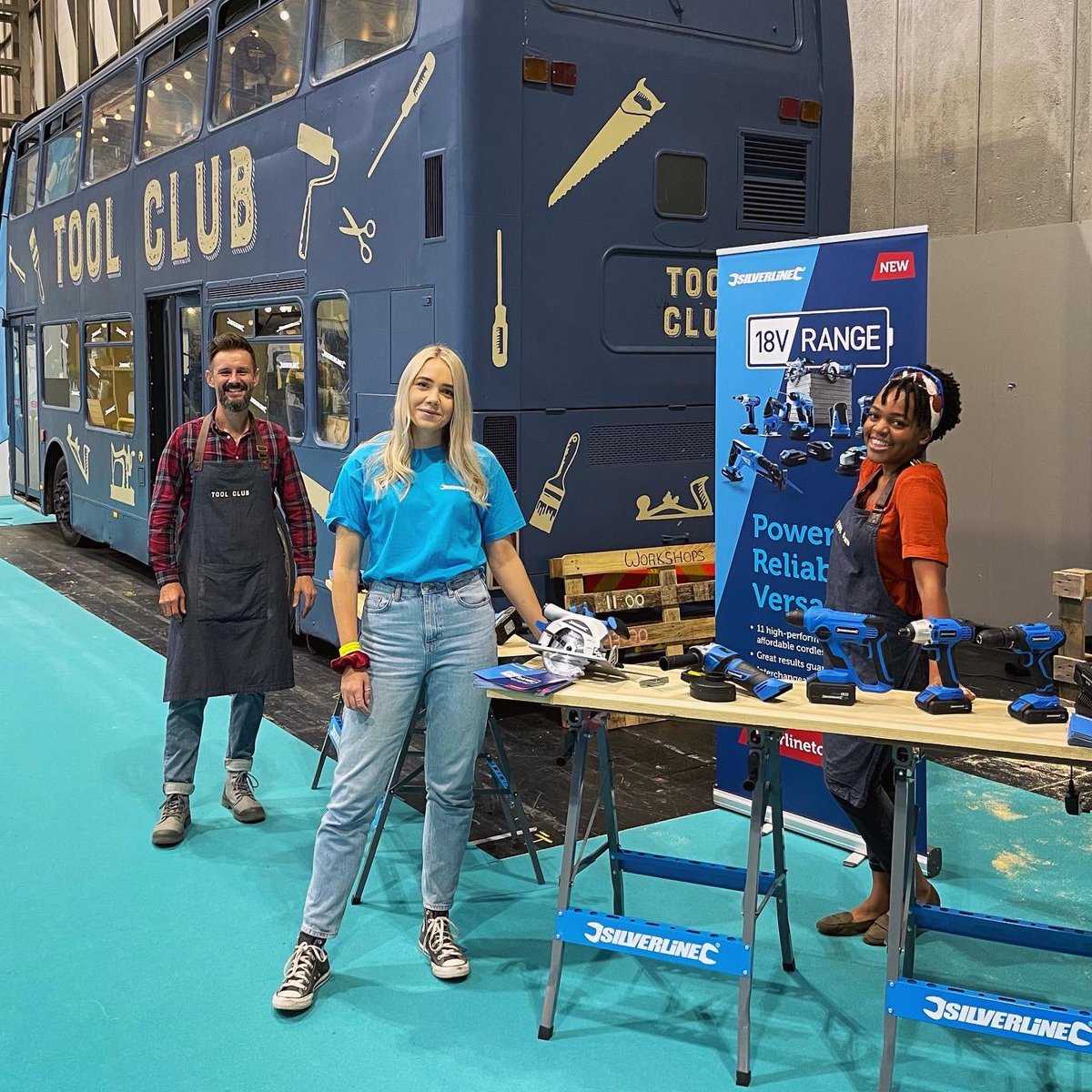 maxreestore's tweet photo. Fantastic first two days at @granddesigns live
@grizzle_abode teaching DIY, @SilverlineTools launching their new 18v cordless range and @outlandishcamp shaking up the camper van scene!
#gdllive #granddesigns #silverline #diy #campervan #toolclub #tinyhome #offgrid #workshopbus https://t.co/KPBHXoNwWJ
