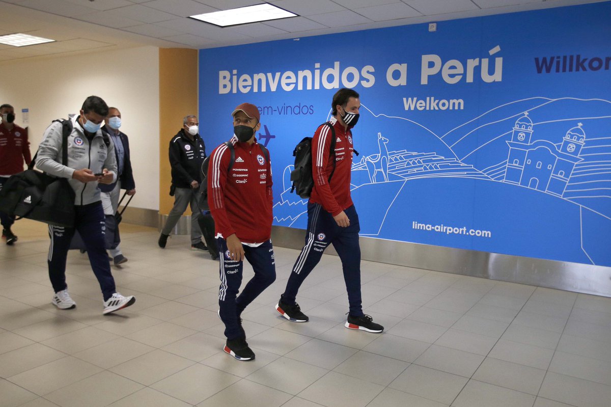 Oye, ánimo. Hoy juega Chile 😍

Desde las 22, Chile visita a Perú por una nueva fecha de las Clasificatorias rumbo a Qatar 2022 👍🇨🇱

#SomosLa10