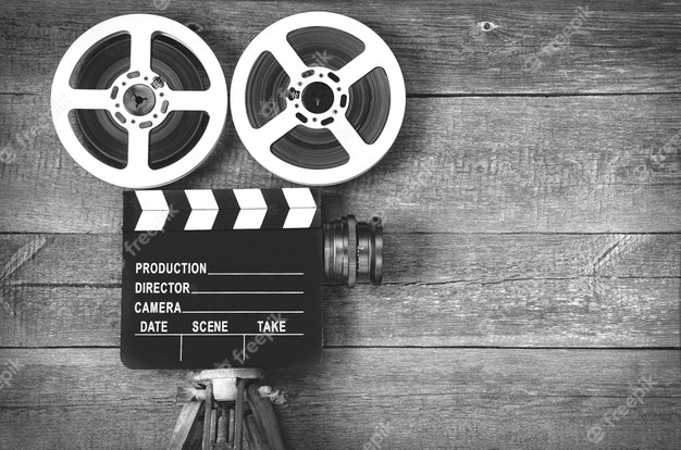 CarduarteQuin's tweet image. Inadmisible: películas españolas comerciales y de dudosa calidad obtengan subvenciones por parte del ICAA. Observen las marquesinas. El logo del Ministerio con logos de Warner, Sony, Netflix...no necesitan dinero público. Bochornoso. Lo de siempre