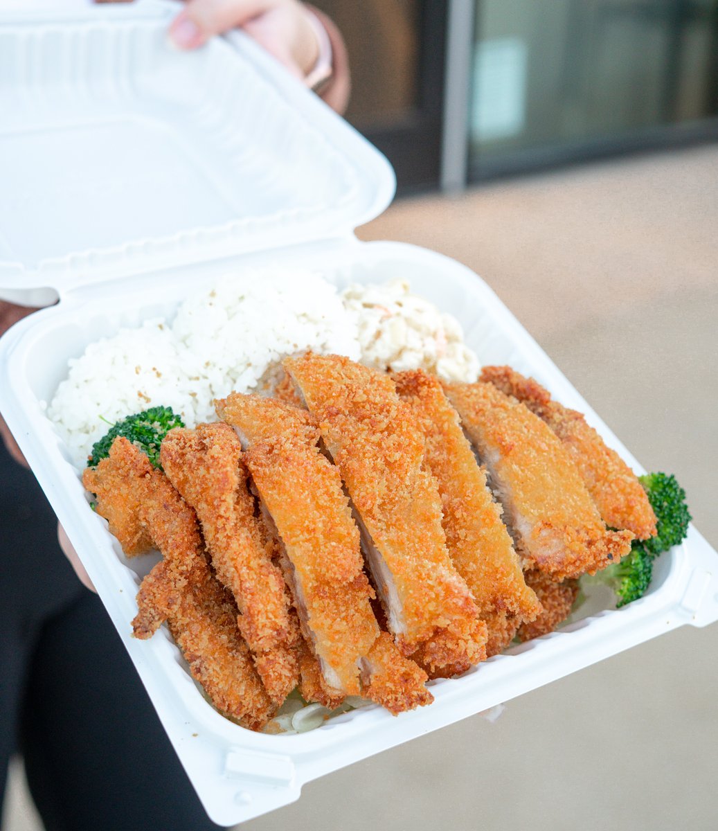 onohawaiianbbq's tweet photo. A little pick-me-up 😋🤙🏽
#ono #alohaineverybite #chickenkatsu #hawaiianfood https://t.co/dCiScyyIFp