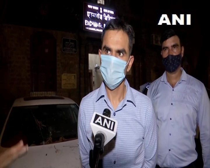 ANI's tweet photo. This year around 94 cases are from Mumbai and 12 from Goa. Over 300 peddlers &amp; suppliers arrested, including the busting of 12 major gangs, dismantling of mini labs across Mumbai &amp; Goa...Cases are largely commercial quantity ones: Sameer Wankedhe, Director, NCB Mumbai https://t.co/upd520dLbx