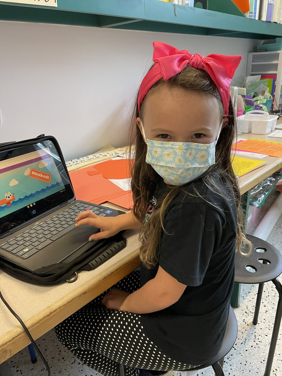 KinzelAlexa's tweet photo. We are having an absolute blast in first grade trying out Blooket with @CookeesITS we rocked our questions about being good citizens! @WTCookeSchool https://t.co/5Xpiu3J3my